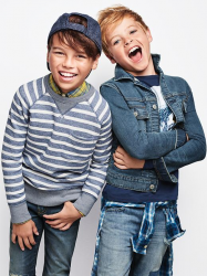 [ANDRA] 퍼프소매 레이스 핀탁블라우스+소녀 프린트 플레어 스커트1